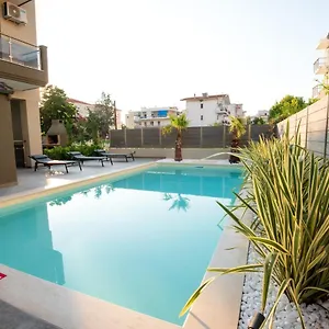 https://apt-olive-202.hotelschalkidiki.net
