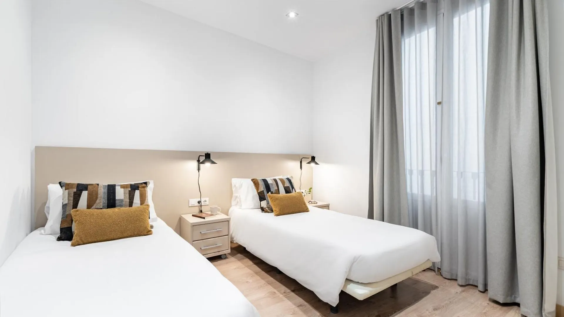 The Corner Apartments By Aspasios Barcelona